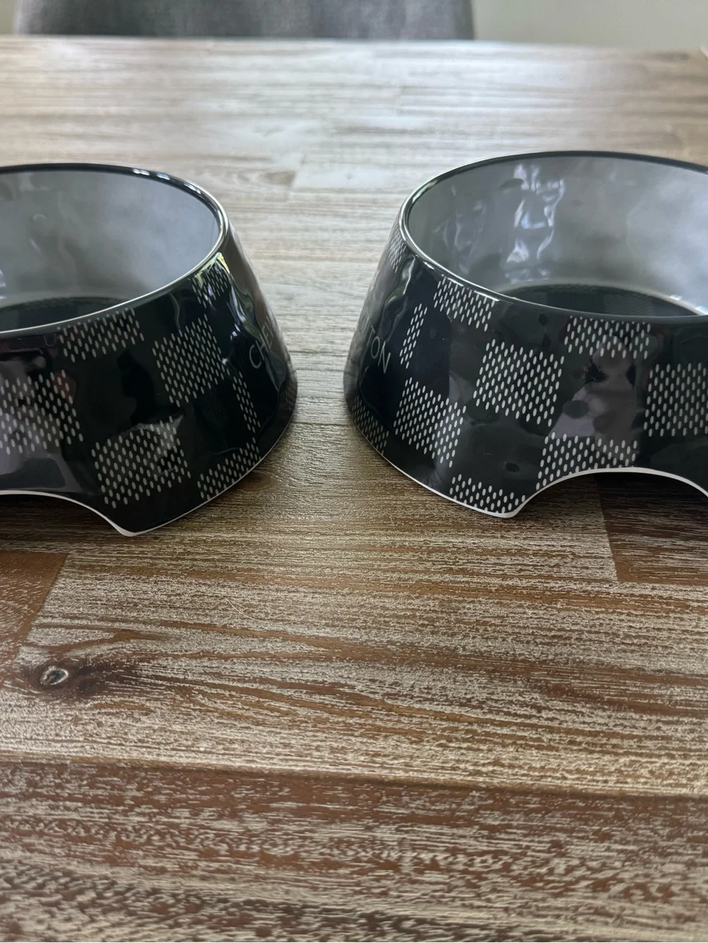 Dog bowls (2) chewy Vuiton Paris gray/black check new size medium